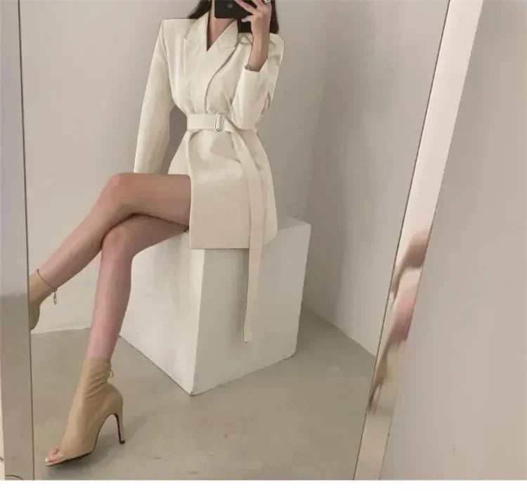 Elegant White Blazer – High-End Women's Jacket